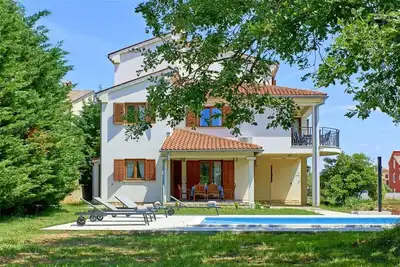 Image de Villa Theresa à Ližnjan (maison pour 12 personnes)