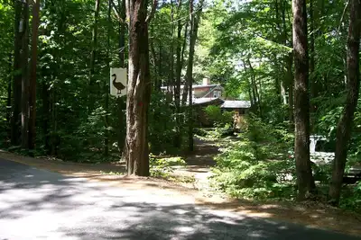 Image de Heaven on Earth, Tranquil, Private 4 Bedroom Waterfront Home on Goose Pond Lake