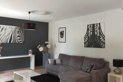 Image de Grillon dans l'Enclave des Papes, à 4 kms du Château de Grignan.