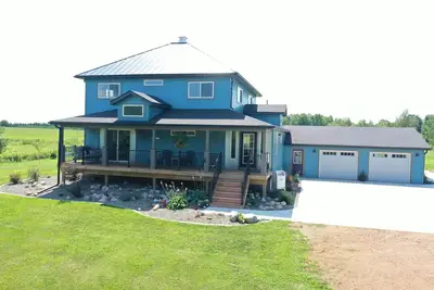 Image de À seulement 5 minutes de la montagne Rib, charmante maison de style ferme