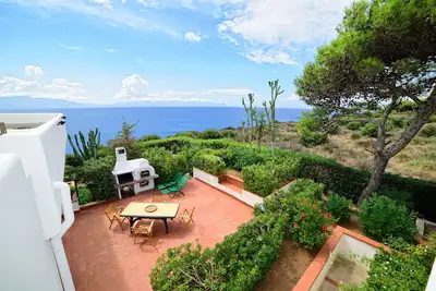 Image de Villa au bord de la cĂ´te, mer magnifique et vue sur la baie