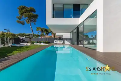 Image de Villa moderne pour 6 avec piscine, à seulement 180m de la plage de Muro, Port Alcudia