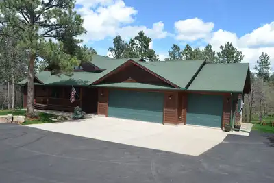 Image de Sturgis Rally Rental - Belle retraite en montagne