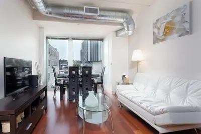 Image de Appartement entièrement meublé avec 2 chambres et 1 salle de bains près de Rittenhouse