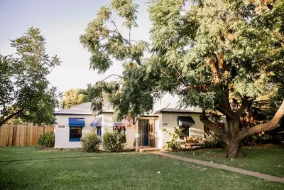 Image de Sarah's Sanctuary maison de luxe rénovée avec piscine