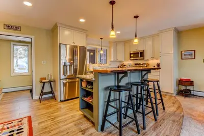 Image de Nouveau! Condo moderne et confortable de Bretton Woods 4br / 4ba. Navette vers le mont. Washington Hotel