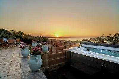 Image de Corali House, face à la plage, jacuzzi, 8 chambres, 2 chambres, barbecue, jardin
