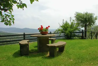 Image de Cottage à Cortona avec piscine et vue