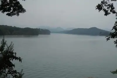 Image de Panorama au bord du lac! ! ! !