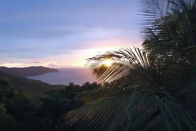 Image de Magnifique chalet au sommet d'une montagne avec une vue magnifique sur la mer des Caraïbes