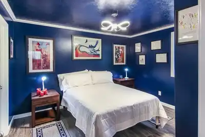 Image de Place Picasso, ACADÉMIE Des Arts D'Interlochen * Dunes D'Ours En Dorming * Ville De Traverse