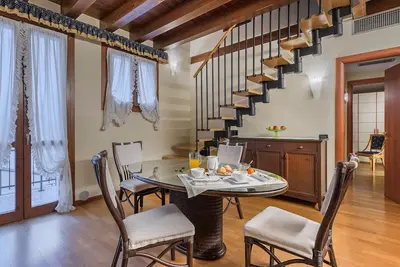 Image de Appartement idéal pour 5, juste à l'extérieur du centre-ville