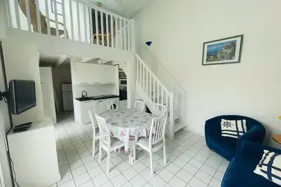 Image de Agréable pavillon 6 personnes dans résidence avec piscine (009)