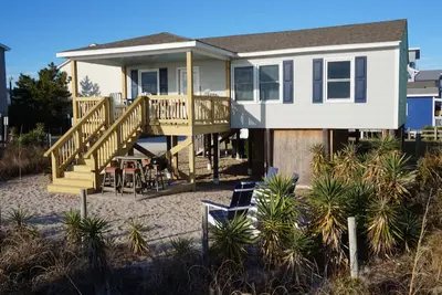 Image de Beach Cottage rustique face à la mer avec 3 chambres