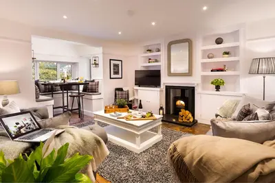 Image de Nouveau - Lexington House - Élégante conversion de grange 5 étoiles