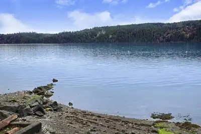 Image de Charmante petite maison de plage rouge
