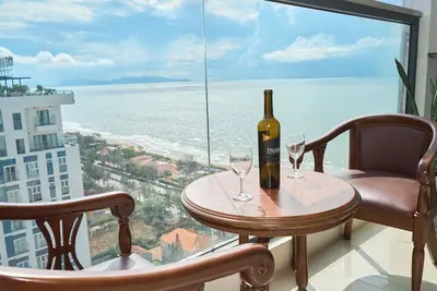 Image de Pooh House est 3 chambres apt avec spacieuse vue sur la mer et voir la brise
