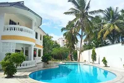 Image de Nouvelle belle villa très bien située à seulement 2 minutes de la plage de sable blanc exotique