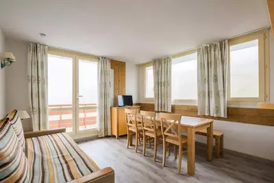 2 pièces 8 Personnes Sélection