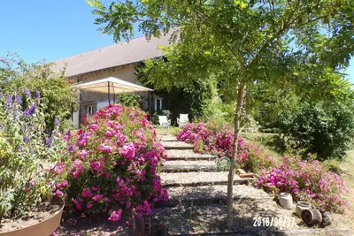Image de Gîte de charme au cœur du bocage bourbonnais, avec activités variées et confort familial