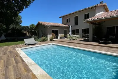 Image de Villa Moderne Sur Golf Au CŒUR De La Drome Provencale