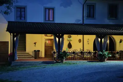 Image de Joli appartement avec piscine, Wifi, Tv, animaux admis et parking, près de San Gimignano