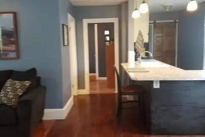 Image de Grand appartement de 2 chambres avec laveuse et sécheuse
