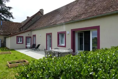 Image de Maison Bourbonnaise, Confort, Nature, Pmr, Proche Loire et Parcs, 3 Chambres avec Salles de Bain