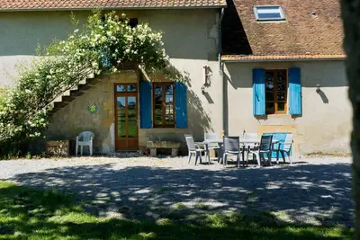 Image de Gîte familial avec piscine, loisirs et nature près de Souvigny