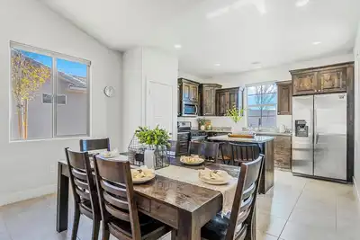 Image de Tout neuf, location de vacances de 3 chambres à coucher, près du parc national de Zion!