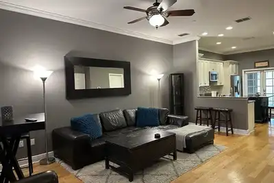 Image de Belle maison de rangée de centre de village de Haile