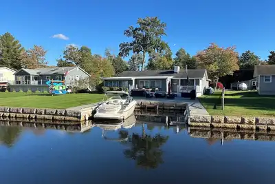 Image de Winnisquam Waterfront