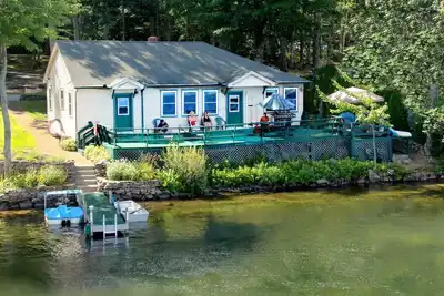 Image de Cozy Vacation Waterfront Lakehouse Cottage: ponton, pont, kayak, baignade, poisson, détente