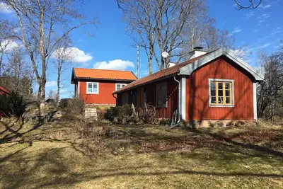 Image de Charmante maison de campagne en bord de mer à Roslagen, à 1 heure de route au nord de Stockholm.