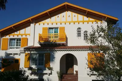 Image de Maison de charme avec Jacuzzi à coté des plages et du golf