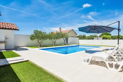 Maison Anić by Interhome