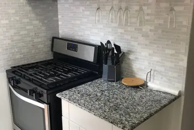 Image de Mae Villa récemment rénovée!