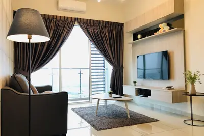 Nouveau! The ZestHouse at Parkland Residence / 8 minutes en voiture de Jonker / 8 Pax