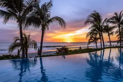 Image de Luxury Beach Front Condo Pacifico