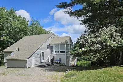 Image de Buckeyes & Blueberries - beau chalet mis à jour avec vue sur Somes Sound