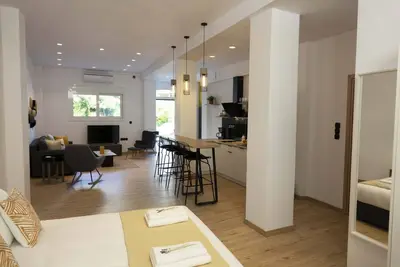 Image de Loft 2bed 2bath moderne dans la région de l'Acropole