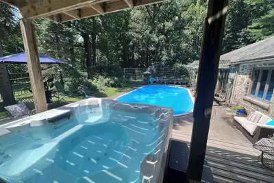 Image de Mountain House - Une oasis rustique privée idéale pour les couples, les groupes et les familles