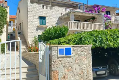 Image de Appartements Fanika, (15994), Bol, Croatia