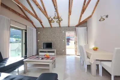 Appartement de 3 chambres avec vue latérale sur la mer