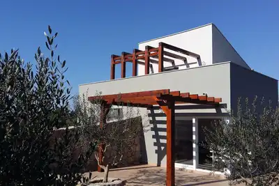 Image de Duplex 1 chambre supérieur pour 4 avec terrasse et vue sur le jardin