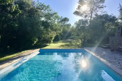 Image de Villa climatisée 10+ pers Piscine Privee (volet roulant) chevaux. Plages à 20min