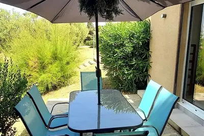 Image de Appartement pour 4 à 6 personnes  en rez de jardin vue mer