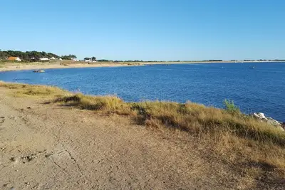 Image de A 200m de la plage des Lutins-Appartement 2 pièces  avec Jardin privatif