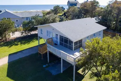 \"Turner House\" est Oceanside avec un accès facile à la plage!