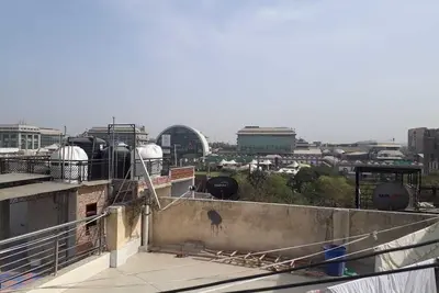 Image de Studio avec vue sur le centre commercial Select City Walk